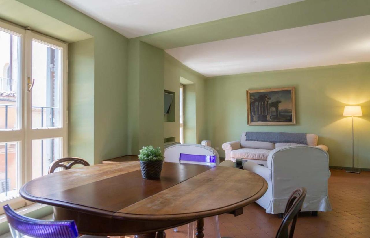 Piazza Venezia Charming & Bright Apartment Rzym Zewnętrze zdjęcie